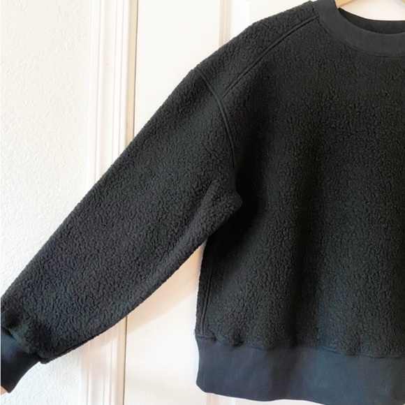 EVERLANE The ReNew Black Fleece Sherpa Crewneck Sweatshirt NWT - Picture 8 of 10